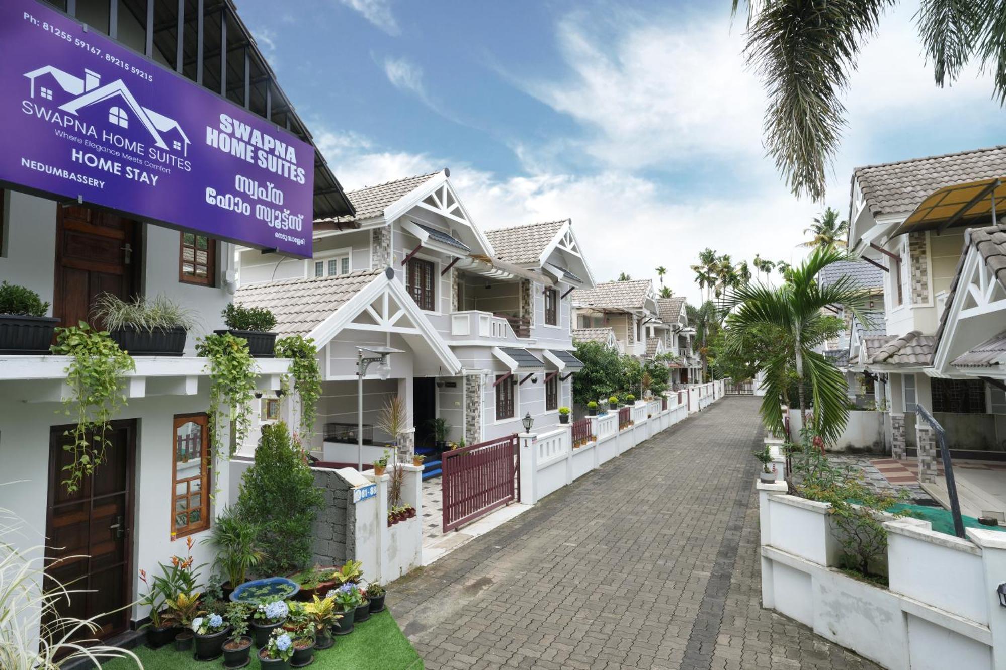 נדומבסרי Swapna Home Suites מראה חיצוני תמונה