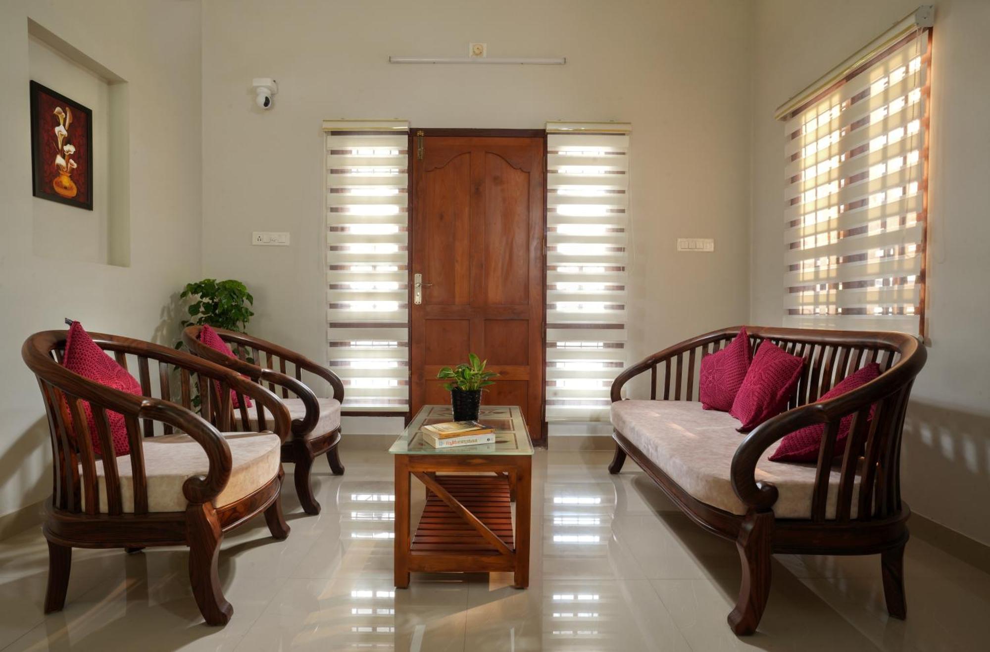 נדומבסרי Swapna Home Suites מראה חיצוני תמונה