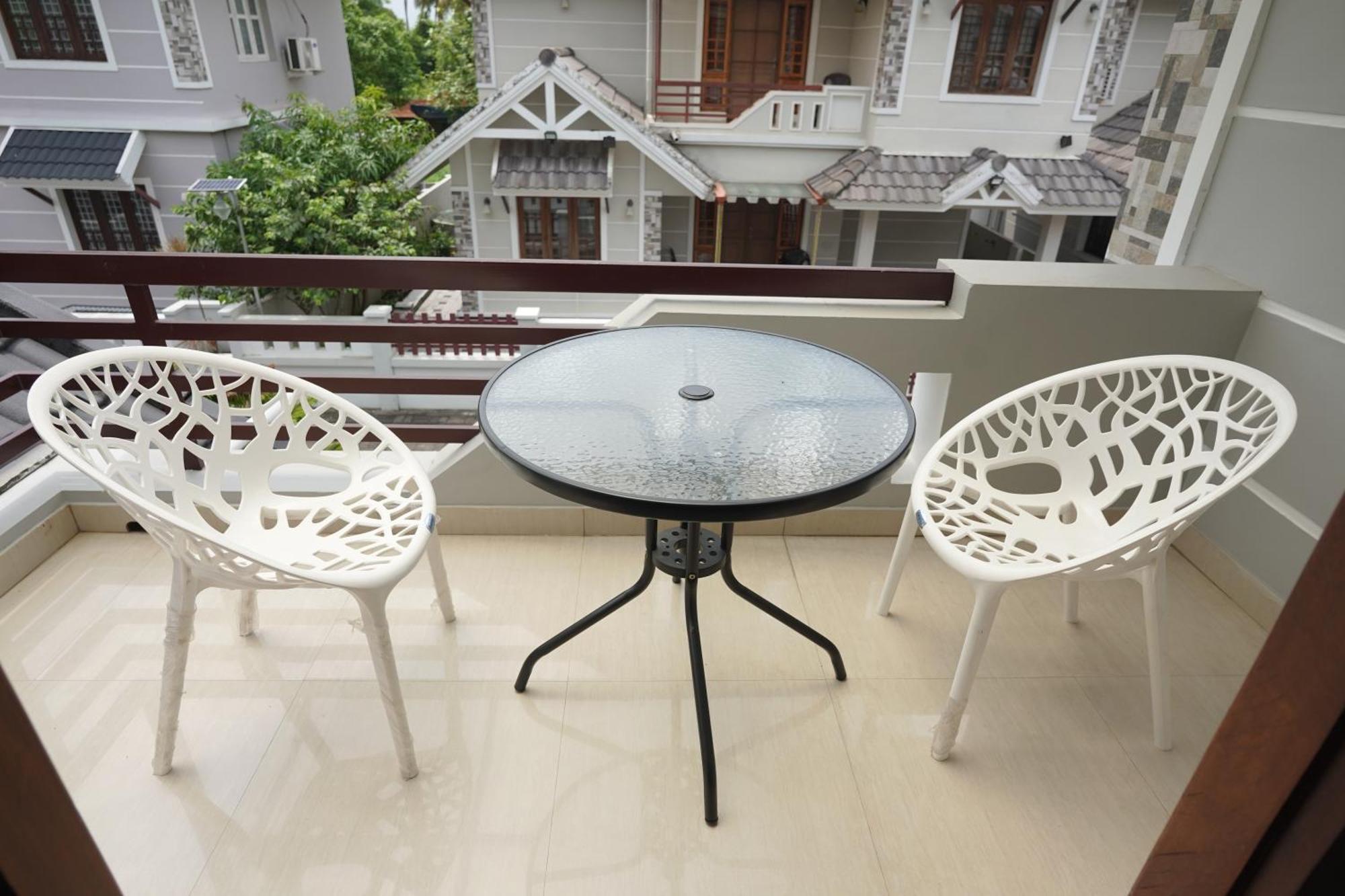 נדומבסרי Swapna Home Suites מראה חיצוני תמונה