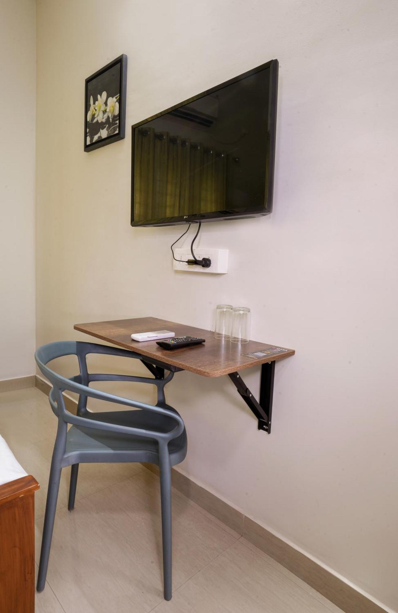נדומבסרי Swapna Home Suites מראה חיצוני תמונה