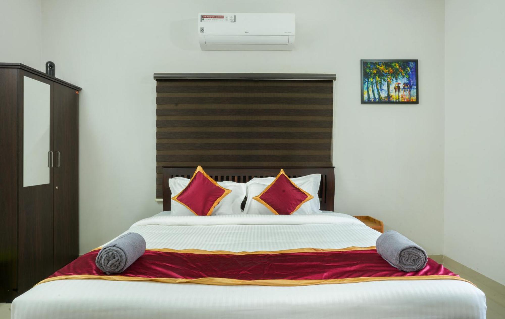 נדומבסרי Swapna Home Suites מראה חיצוני תמונה